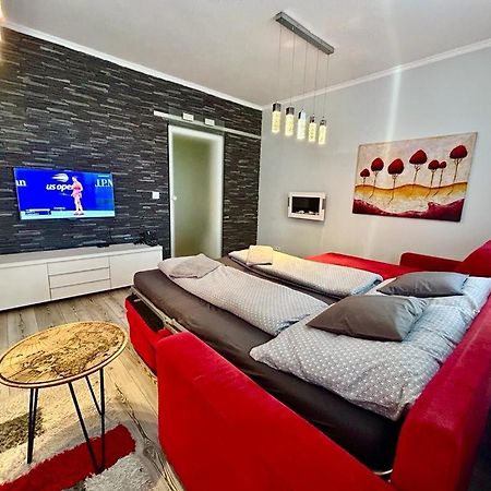 Apartmanik V Tichom Nadvori - Free Parking บราติสลาวา ภายนอก รูปภาพ