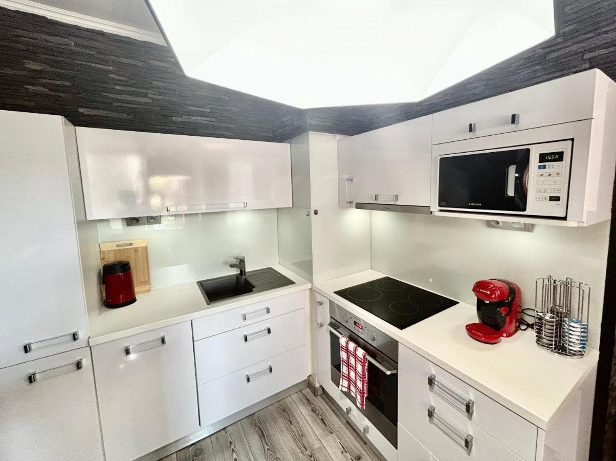 Apartmanik V Tichom Nadvori - Free Parking บราติสลาวา ภายนอก รูปภาพ